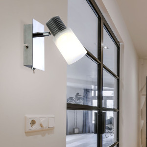 Aufregender LED Wandstrahler im Motorsport Design LISTER