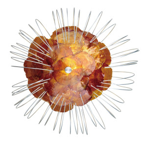 Moderne Wandleuchte mit Muschelbesatz