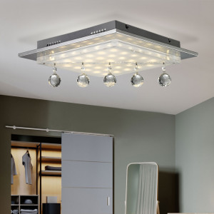 LED Deckenleuchte mit eleganten Kristallen