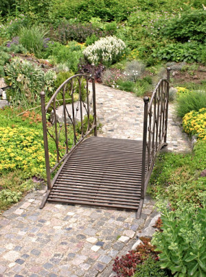 Gartenbrücke DUKONO mit Geländer