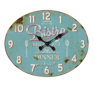 Wanduhr in hellblau mit weißem Aufdruck im Shabby Look