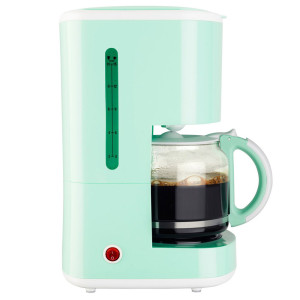 Kaffeemaschine in mintgrün mit Glaskanne und Warmhalteplattte