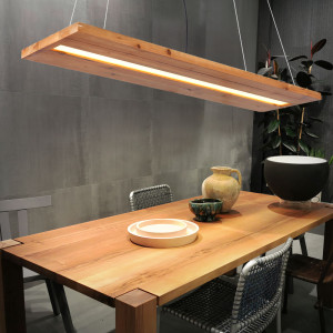LED Hängeleuchte, Holzbalken, natur, schwarz-matt, L100 cm