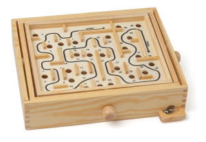 Holz-Labyrinth für Geschicklichkeit und Koordination