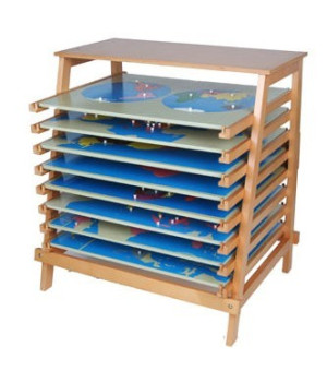 Geografisches Regal ohne Puzzlekarten