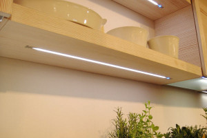 UNIT LED Leuchte Weiß Touchschalter 42 LEDs 500mm 210LM