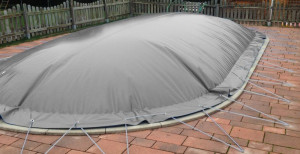 conZeroAir Winterabdeckung für Ovalbecken - Optimaler Schutz vor Schmutz, Regen und Schnee.