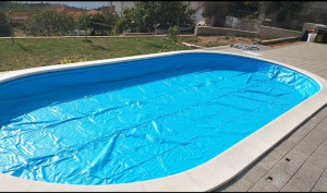 Schwimmbadabdeckung SafeTop für Ovalbecken - Mehr Sicherheit für Kinder und Tiere - Auch als Winterabdeckung geeignet.