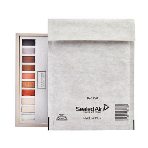 Mail Lite + Bubble Lined Postal Bag Size C/0 150x210mm Oyster White (Pack of 100) MLPC/0