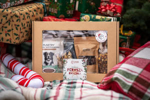 Santa’s STUFF Box Świąteczny Pierwsza gwiazdka – zestaw gryzaków dla psów 250 g