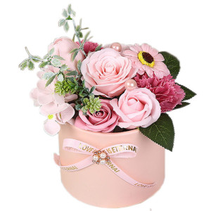 Prezent dla Matki Flower Box „Dutch Rose Collection” – Francuskie Kwiaty Mydlany Bukiet Róż