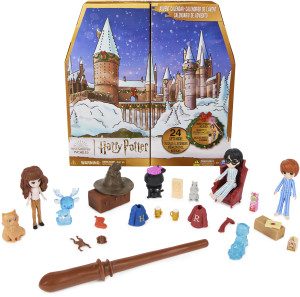 Kalendarz adwentowy Spin Master Czarodziejski świat Harry Potter (0778988250129). Figurki superbohaterów