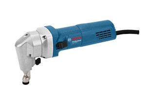 Bosch Nager GNA 75-16, 750W, kabelgebunden, schmaler Griff, Metall-Schneidegerät, Matrize + Stempel inkl.