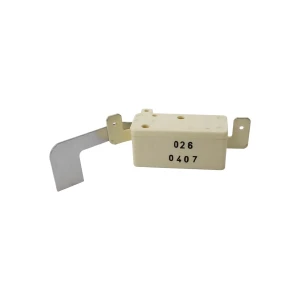 Mikrowyłącznik drzwi do zmywarki Ariston / Indesit / Hotpoint / Whirlpool C00018216 482000025989