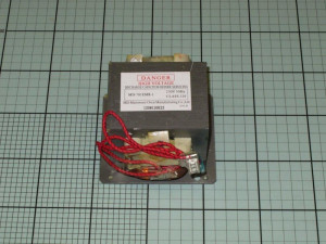 Transformator wysokiego napięcia do kuchenki mikrofalowej Amica 1017167