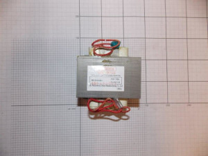 Transformator wysokiego napięcia do kuchenki mikrofalowej Amica MD-801EMR-1 1022760
