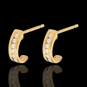 Edenly Ohrringe Halbmond in Gelbgold - 0.22 Karat - 12 Diamanten