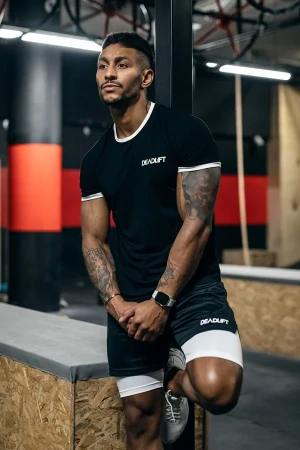 T-shirt męski z kontrastową lamówką DEADLIFT czarny