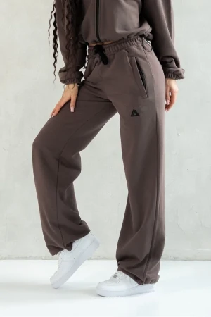 Szerokie spodnie dresowe damskie SOIL brązowe