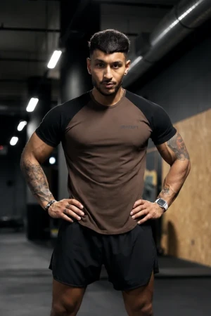 T-shirt męski z kontrastowym rękawkiem DEADLIFT brąz