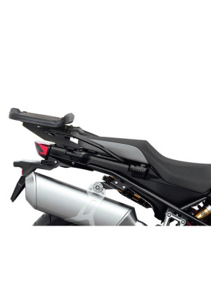 Stelaż Shad pod kufer centralny BMW F 800 GS (24-) do oryginalnego niemetalowego stelaża BMW.