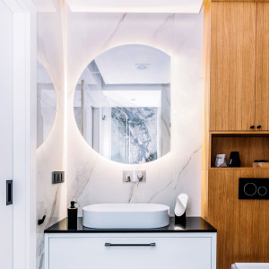 Lustro LED 80cm okrągłe ścięty bok z włącznikiem