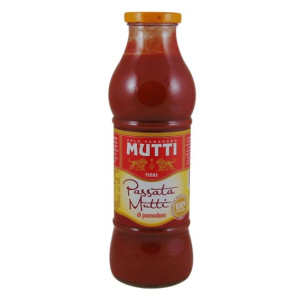 SKOSZTUJ Mutti passata - przecier pomidorowy 700 g | Delikatesy Włoskie - włoskie produkty premium