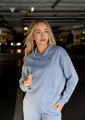 PUMA Bluza damska ESS Elevated Relaxed Wash Hoodie 688103 34