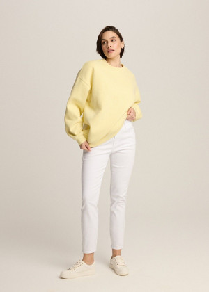 Jeansy slim fit ze średnim stanem