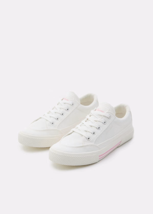 Białe damskie buty sportowe
