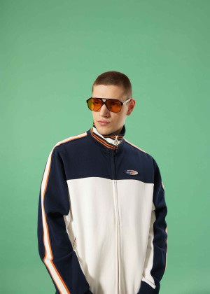 Zapinana na zamek bluza w stylu retro ze stójką i lampasami