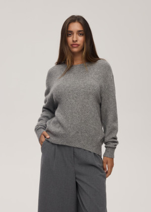 Sweter damski z miękkiej dzianiny z domieszką wełny