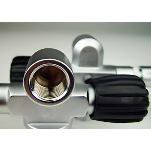 Manifold HALCYON 230mm/230 Bar M25 do 2x15L Outlet