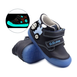 DD Step Buty Na Wiosnę Dla Chłopca Świecące w Ciemności Traktor DD STEP S066-42263