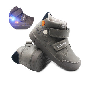DD Step Buty Na Wiosnę Dla Chłopca LED DD STEP A068-42418BM