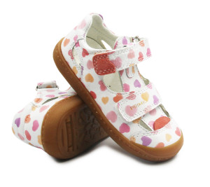 Półsandały Dla Dziewczynki w Serduszka Barefoot Primigi 1400111