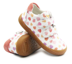 Buty Dla Dziewczynki Na Wiosnę w Serduszka Barefoot Primigi 1400055