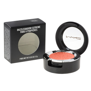 MAC Eyeshadow Suspiciously Sweet Frost produkt kosmetyczny