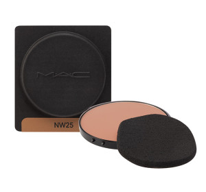 MAC Studio FIX Powder PLUS Foundation NW25 - Refill podkład do twarzy 12 g