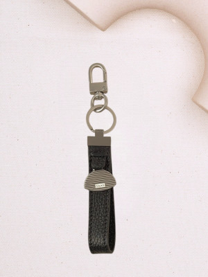 BRELOCZEK pasek czarny do kluczy skórzany srebrne elementy