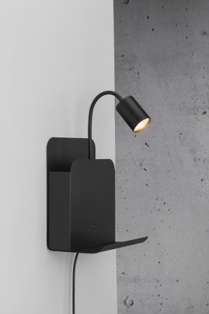 Nástenné svietidlo s poličkou + 2 USB porty Roomi black Nordlux