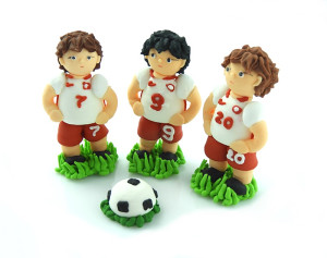 Figurki cukrowe ozdoby na tort piłkarze piłka dekoracje urodzinowe zestaw sportowy 4 sztuki