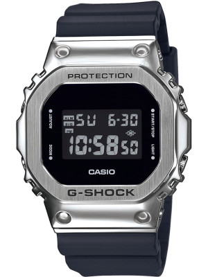 TOP 1 - Zegarek Casio GM-5600U-1ER