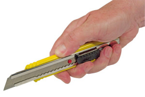Nóż łamany 18mm Stanley FatMax Metalowy z mechanizmem Blokującym