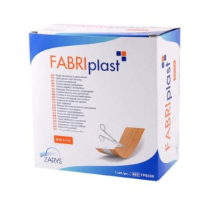 Plaster tkaninowy z opatrunkiem 6cmx5m Zarys