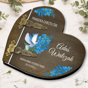 Drewniany album serce z nadrukiem - Gołębie i błękity