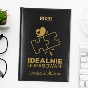 Kalendarz na 2026 z nadrukiem na walentynki - Dobrana Para