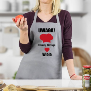 Fartuch kuchenny dla niej z nadrukiem -  Uważaj