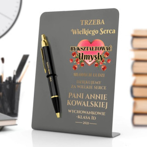 Długopis Parker z dedykacją na postumencie dla wychowawcy - Serce