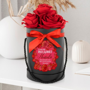 Flower box ze sztucznymi różami dla niej na dzień kobiet - Moc życzeń